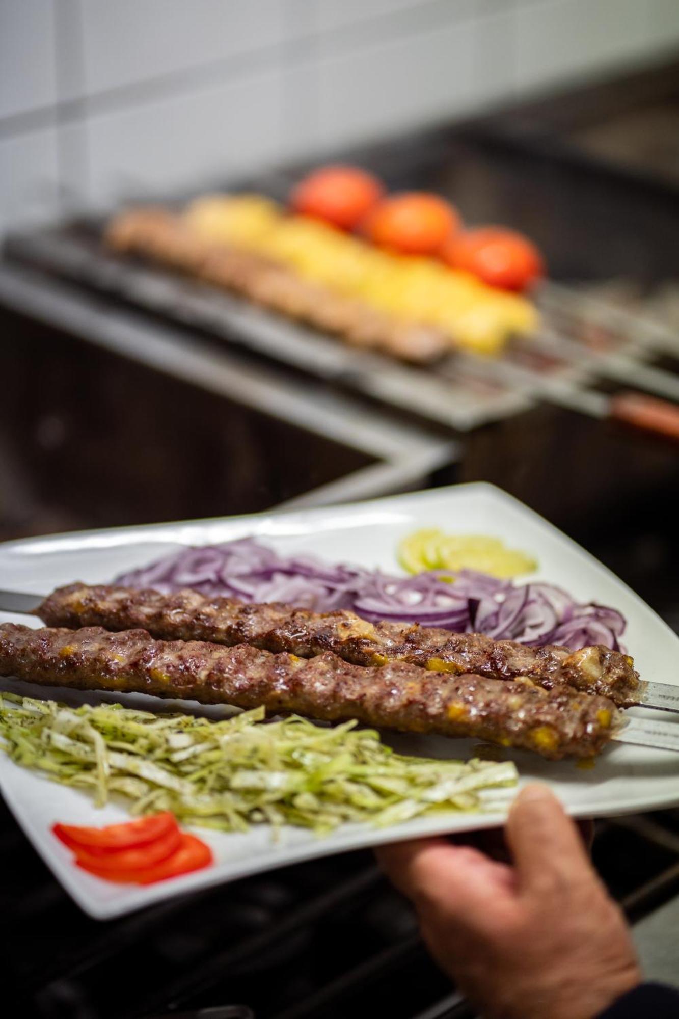 Hotel Restaurant Kutchi Bellevue Exterior photo